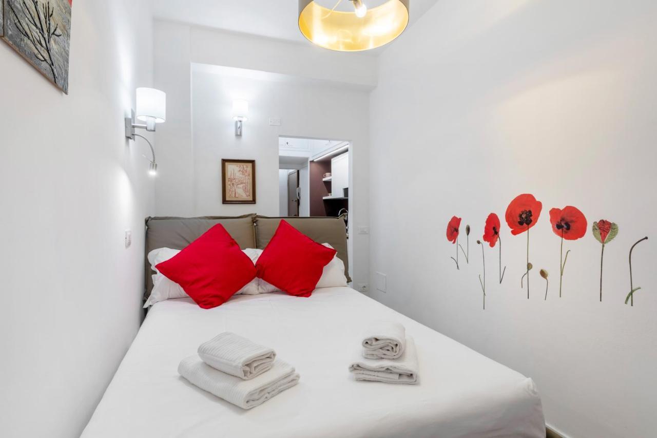 Room Fiore - Ponte Vecchio Mini Studio Florence Exterior photo
